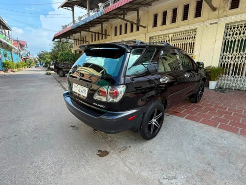 Lexus 2001.ប៉ុង1ខ្មៅ ឡានថ្មី លក់093257677077512789
