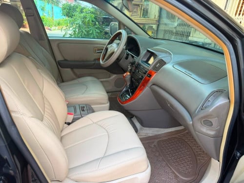 Lexus 2001.ប៉ុង1ខ្មៅ ឡានថ្មី លក់093257677077512789