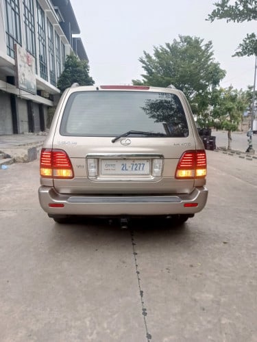 Lexus 470ឆ្នាំ2000លក់ដូសារី11000$ចរចារ