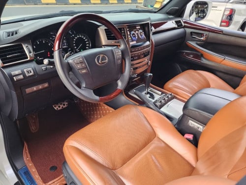 Lexus LX570 2014 full options Arap ថ្មីខ្លាំង