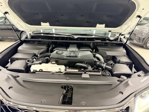 Lexus LX600 2023 F-Sport ស ក្នុង ក្រហម USA Spec ប្រើបាន 4800Miles New Tax