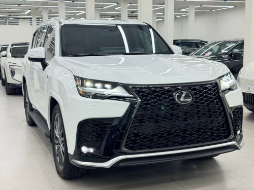 Lexus LX600 2023 F-Sport ស ក្នុង ក្រហម USA Spec ប្រើបាន 4800Miles New Tax