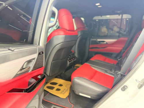 Lexus LX600 2023 F-Sport ស ក្នុង ក្រហម USA Spec ប្រើបាន 4800Miles New Tax