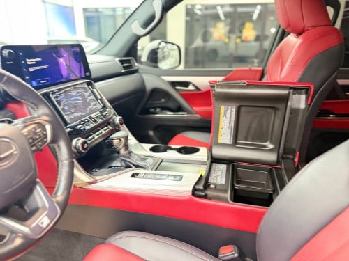 Lexus LX600 2023 F-Sport ស ក្នុង ក្រហម USA Spec ប្រើបាន 4800Miles New Tax