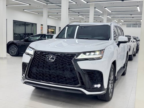 Lexus LX600 2023 F-Sport ស ក្នុង ក្រហម USA Spec ប្រើបាន 4800Miles New Tax