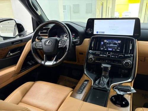 Lexus LX600 2023 Luxury Full option USA Spec DVD Remote Start soft doorក្នុងការ៉ុត NexTax