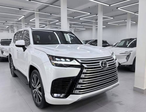 Lexus LX600 2023 Luxury Full option USA Spec DVD Remote Start soft doorក្នុងការ៉ុត NexTax