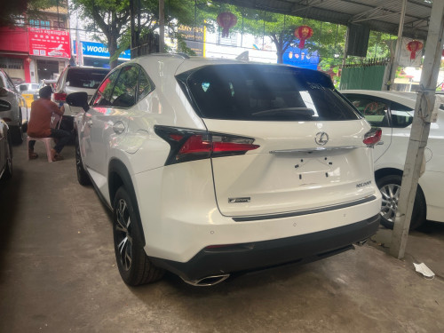 Lexus NX 200t F Sport  2017  6 buttons