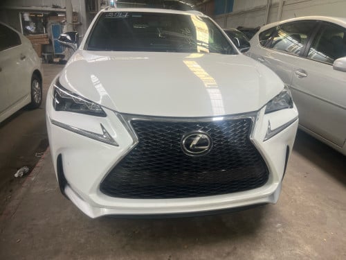 Lexus NX 200t F Sport  2017  6 buttons