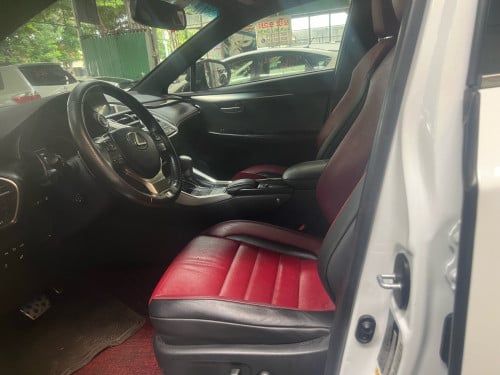 Lexus NX 200t F Sport  2017  6 buttons