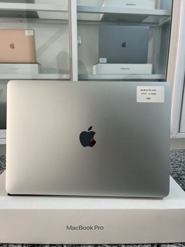 MacBook Pro 2020 13inch i5 ssd 256g 429$