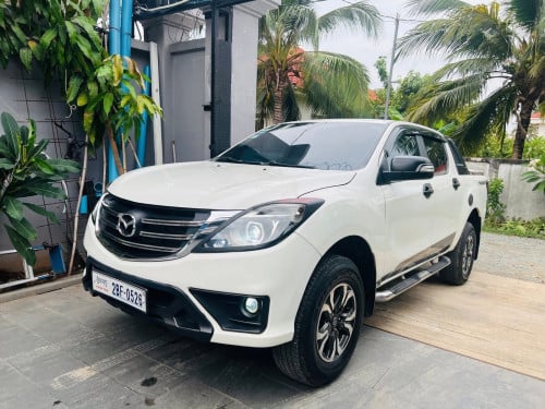 Mazda BT 50 2021 Thunder 3.2L Full Option