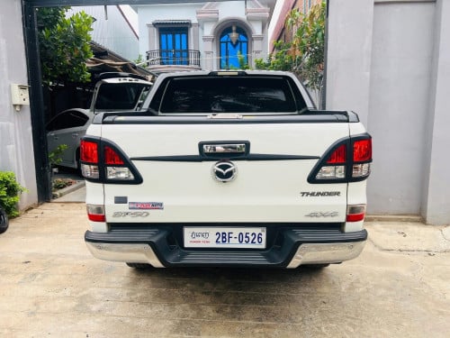 Mazda BT 50 2021 Thunder 3.2L Full Option