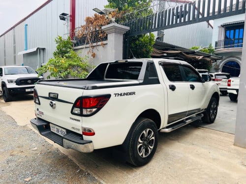 Mazda BT 50 2021 Thunder 3.2L Full Option