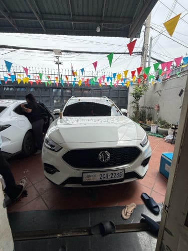 MG ZS 2025