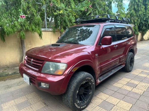 Mitsubishi Mentero 2002