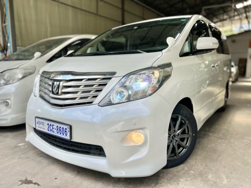 Model: Toyota Alphard MPV Minivan