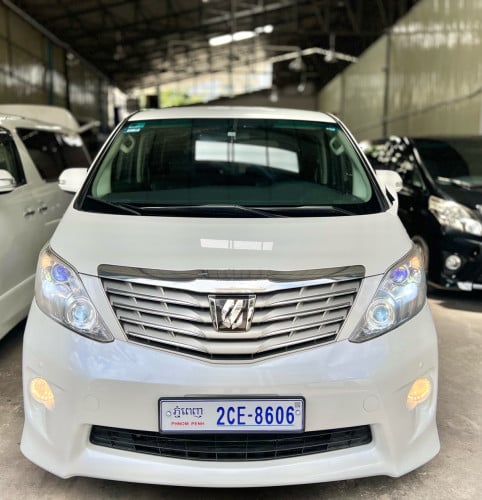 Model: Toyota Alphard MPV Minivan