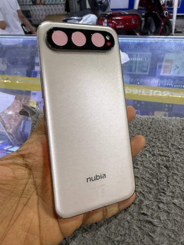 Nubia Nubia Air 5G Ram8G Memory256G Global Sim2 មានឆ្នាំងសាក