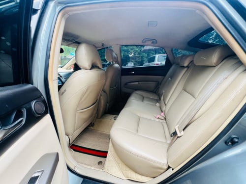 Prius 04 full option ធានាឡានស្អាតខ្លាំង