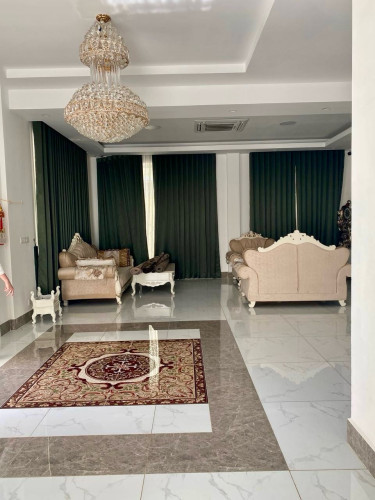 Queen villa for rent in Borey Orkide the royal