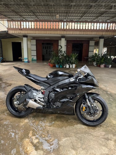 R6