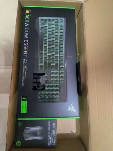 Razer雷蛇机械键盘套装黑寡妇标准绿轴104键RGB电竞电脑游戏有线