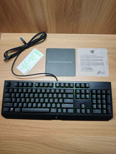 Razer雷蛇机械键盘套装黑寡妇标准绿轴104键RGB电竞电脑游戏有线