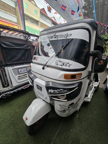 Re bajaj2023លក់
