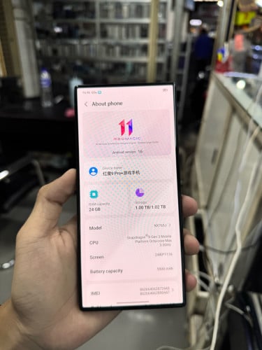 Redmagic9pro plus 1TB Ram24G Sim2 CH ម៉ាសុីនសានុំបែកខ្នងតិច