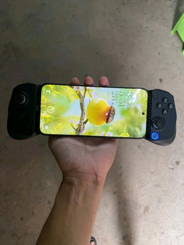 redmi tubo 4 pro 256G + ដៃហ្គេម លេង GTA5 បាន