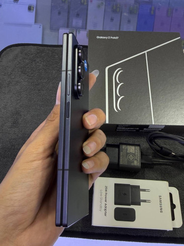 Samsung Z fold 7