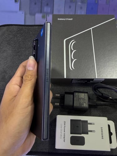 Samsung Z fold 7