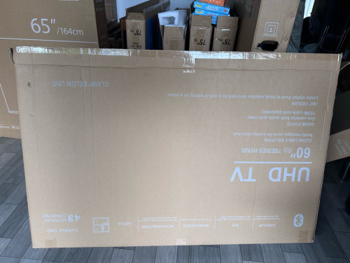 Smart tv ចិន 60” ថ្មី 350$ ធានា១ឆ្នាំ ថ្មី កេស