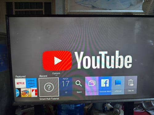 Smart tv Samsung ១ទឹកស្អាត 32”