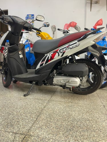 Suzuki Address ម៉ូតូជិះផ្ទាល់
