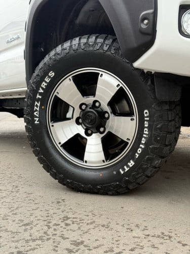 Tacoma 2013 ប៉ុង2 (4x4)