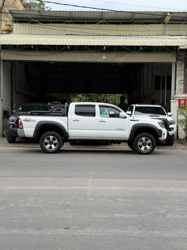 Tacoma 2013 ប៉ុង2 (4x4)