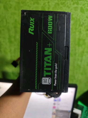TITAN 600w