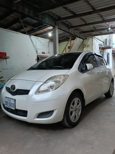 2008 Toyota Vitz Smart Key Full Option