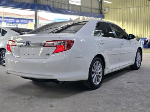 Toyota Camry Hybrid XLE 2013 Full Option
