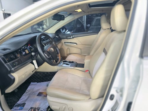 Toyota Camry Hybrid XLE 2013 Full Option