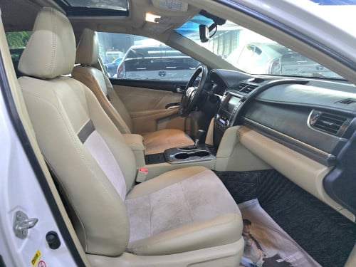 Toyota Camry Hybrid XLE 2013 Full Option