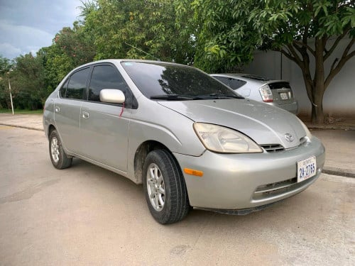 Toyota Prius 2001 hybrid ឡានមូល100%