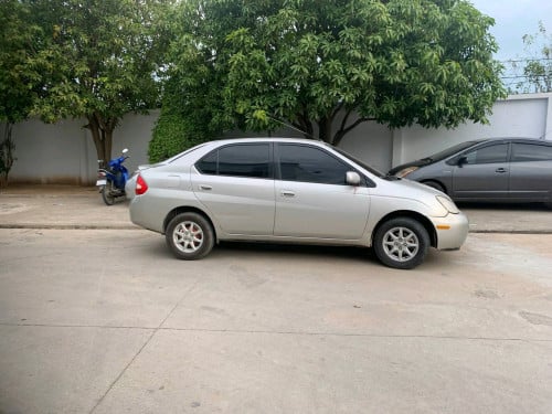 Toyota Prius 2001 hybrid ឡានមូល100%