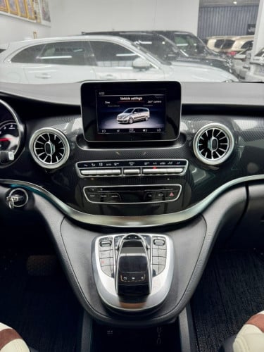 V250L 2018 ឡេីង 2026