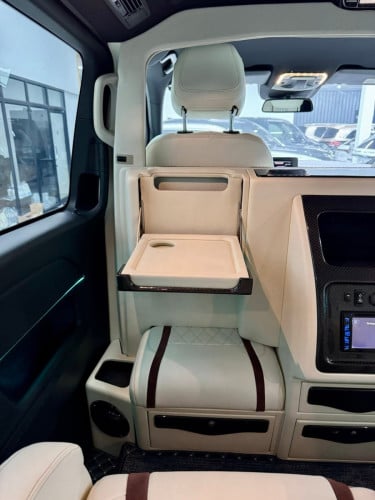 V250L 2018 ឡេីង 2026