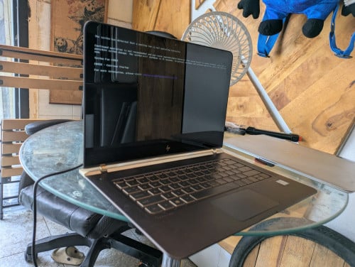 Very slim HP spectre/Core i5-7200u 2.5Ghz/ram8/SSD256/13inch