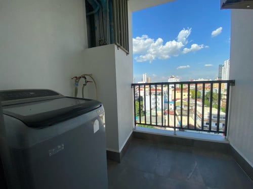 VIP unit (2Bedrooms, 2bath and 3 balconies )