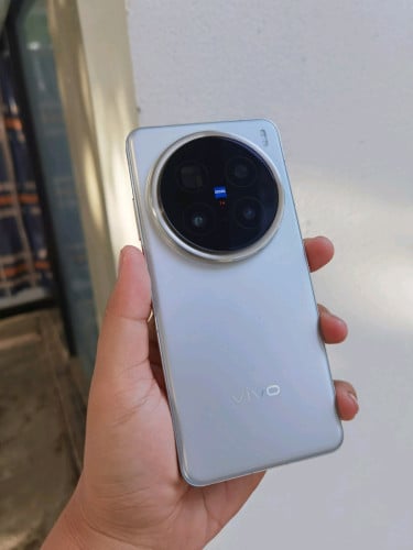 Vivo X200Pro CH 16/512G នៅខ្ចី Full set box